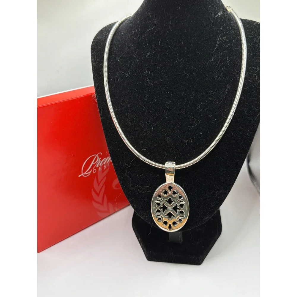 NIB Premier Designs Necklace‎ Silver First Choice Filigree Oval Pendant 20430
